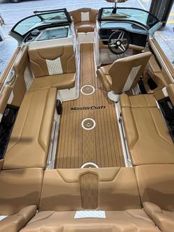 2026 MasterCraft XT22 T