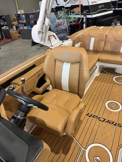 2026 MasterCraft XT22 T