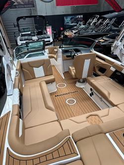 2026 MasterCraft XT22 T