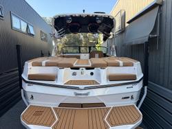 2026 MasterCraft XT22 T