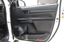 2022 Toyota Hilux SR
