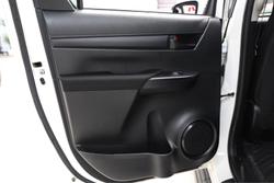 2022 Toyota Hilux SR