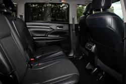 2017 Toyota Kluger Grande