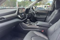 2025 Toyota Kluger Grande AXUH78R 4X4 On Demand Frosted White