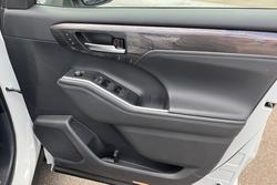2025 Toyota Kluger Grande AXUH78R 4X4 On Demand Frosted White