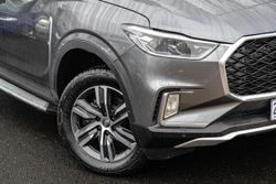 2021 LDV D90 Executive