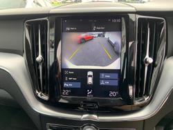 2020 Volvo XC60 D4 Momentum