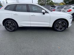 2020 Volvo XC60 D4 Momentum
