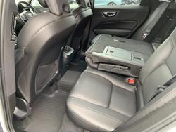 2020 Volvo XC60 D4 Momentum