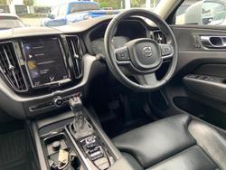 2020 Volvo XC60 D4 Momentum