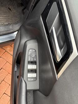 2024 Mitsubishi Outlander ES