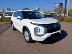 2023 Mitsubishi Outlander ES