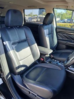 2017 Mitsubishi Outlander PHEV Exceed