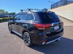 2017 Mitsubishi Outlander PHEV Exceed