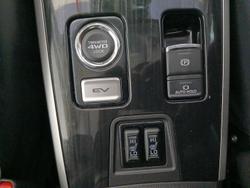 2017 Mitsubishi Outlander PHEV Exceed