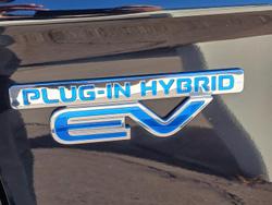 2017 Mitsubishi Outlander PHEV Exceed