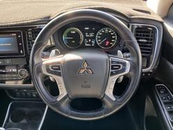 2017 Mitsubishi Outlander PHEV Exceed