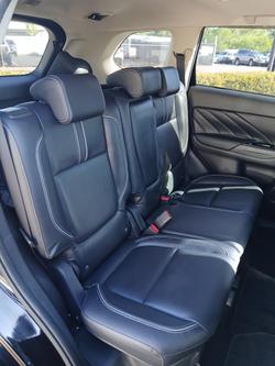 2017 Mitsubishi Outlander PHEV Exceed