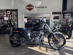 HARLEY-DAVIDSON BREAKOUT 117 (FXBR) ROAD