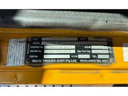 1999 Mack Ch Fleetliner CH688RST