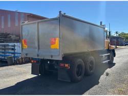 1999 Mack Ch Fleetliner CH688RST