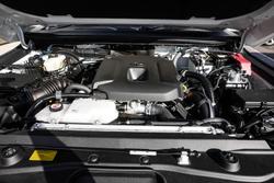 2025 Toyota Landcruiser Prado VX