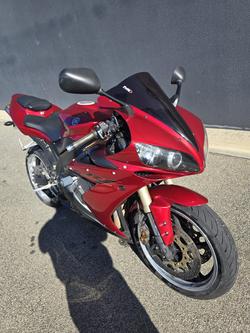 2004 Yamaha YZF-R1 R1 Red
