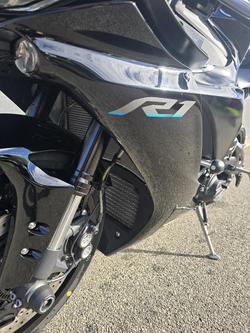 2022 Yamaha YZF-R1 R1 Black