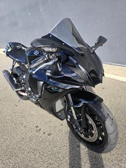 2022 Yamaha YZF-R1 R1 Black
