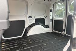 2025 Volkswagen Caddy TDI320