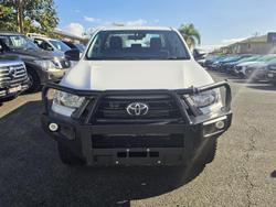 2023 Toyota Hilux SR