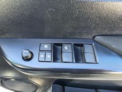 2023 Toyota Hilux SR