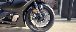 2025 Yamaha YZF-R7LA BLACK
