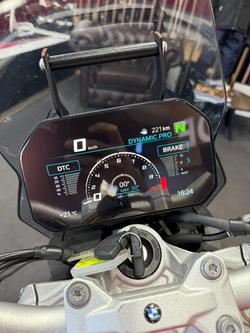 2021 BMW Motorrad F 900 R SILVER/RED