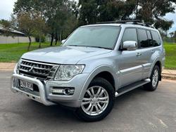 2017 Mitsubishi Pajero GLS