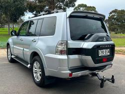 2017 Mitsubishi Pajero GLS