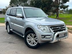2017 Mitsubishi Pajero GLS