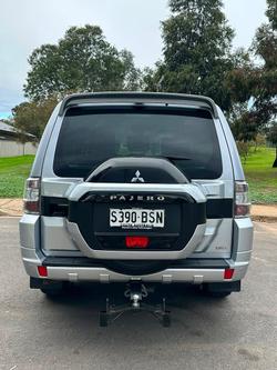 2017 Mitsubishi Pajero GLS