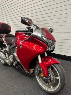 2010 Honda VFR1200F Red