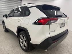 2019 Toyota RAV4 GXL AXAH52R White