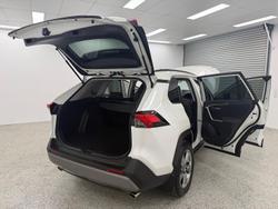 2019 Toyota RAV4 GXL AXAH52R White