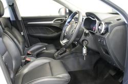 2023 MG ZS