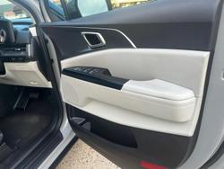 2022 Kia Carnival S