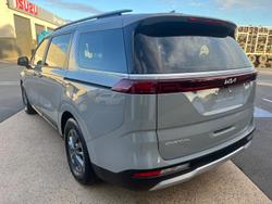 2022 Kia Carnival S
