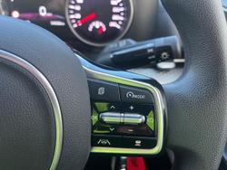2022 Kia Carnival S