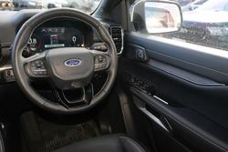 2025 Ford Everest Platinum