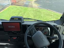 2025 Isuzu N Series NQR 88/80-190 MT D34 White