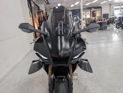 2025 YAMAHA YZF-R1 Black
