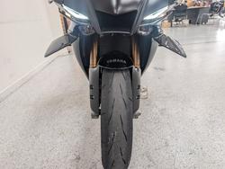 2025 YAMAHA YZF-R1 Black