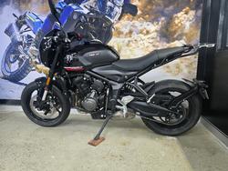 2025 Triumph TRIDENT 660 BLACK